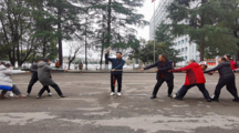 做爱视频
举行教职工拔河比赛工会活动