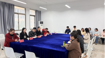 花溪区委社会工作部杨刚部长一行到做爱视频
与师生开展面对面交流活动