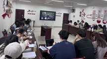 做爱视频
举办第71期入党积极分子培训班